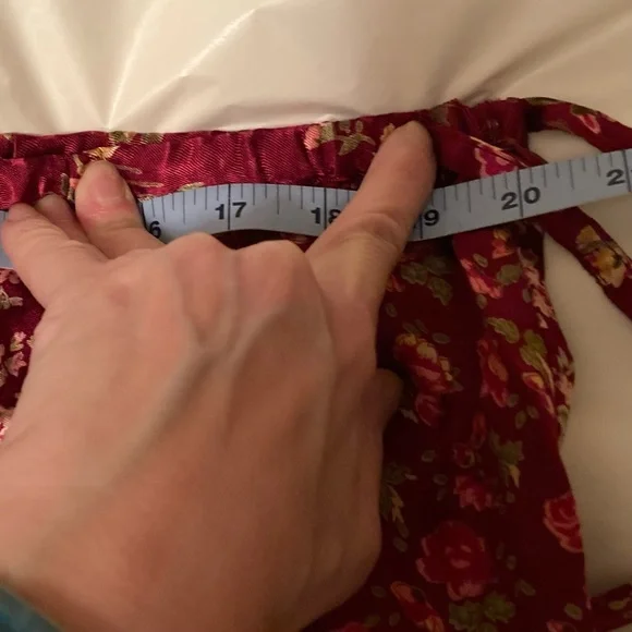 Vintage April Cornell Satiny Floral Skirt - Picture 7 of 14